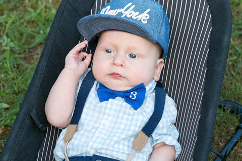 3th month Baby  Embroidered bow tie