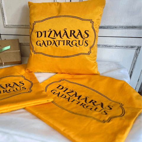 Durable Fabric Pillow with Big Logo 40x40cm