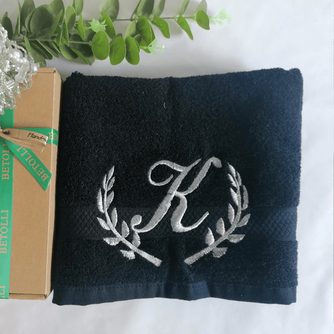 Towel with big Monogram and decor