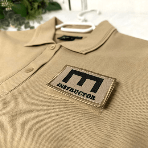 Short Sleeve Men Polo Shirt with Velcro and Logo patch