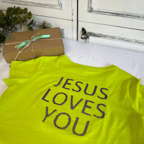 JESUS LOVES YOU Women’s T-Shirt