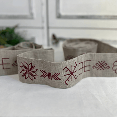 Linen fabric belt with embroidery