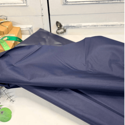 Navy Water-Resistant Polyester Fabric 140 g/m²