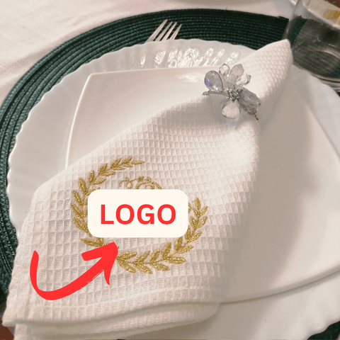 100% vafeļu kokvilnas salvete ar logotipa izšuvumu