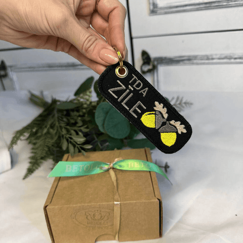 Logo embroidered Keychain 4x10cm