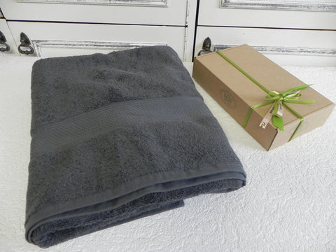 Small Cotton Towel with Two Lines of Text - 50x100cm