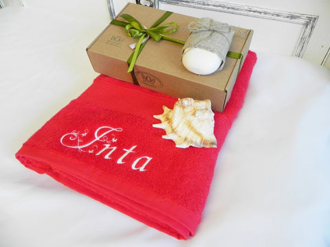 Small Cotton Towel with Elegant Text - 50x100cm