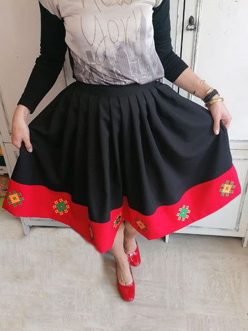 Short Folk Style Skirts Bārta With Big Embroidery