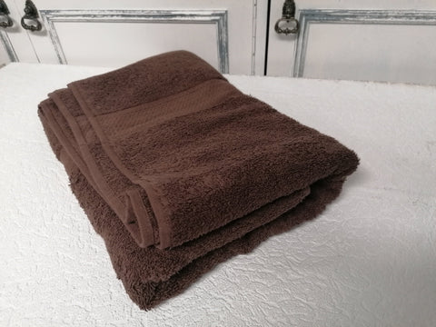 Small Cotton Towel with Elegant Text - 50x100cm