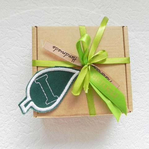 Leave Siluet Green Text Patch size 7.5x4cm or 2,95x1,57in